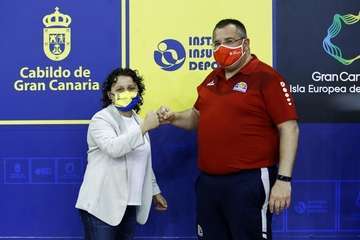 Victoria del Teldeportivo  ante el Zaragoza para mantenerse en la lucha/TA.